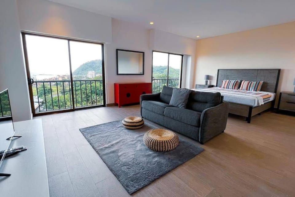Elegant Oceanview Penthouse - Steps from Jaco Beach & Nightlife House in Jaco