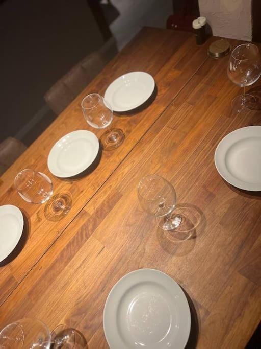 דירת אדריכל מדהימה Apartment in South District