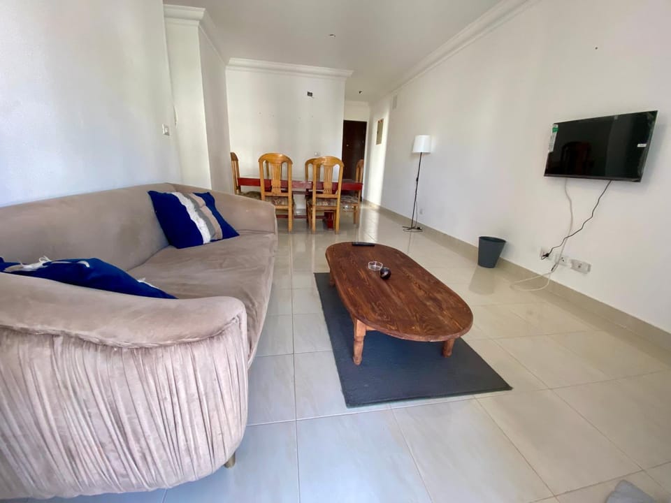 Communal lounge/ TV room, TV and multimedia, Living room, Seating area, Evening entertainment