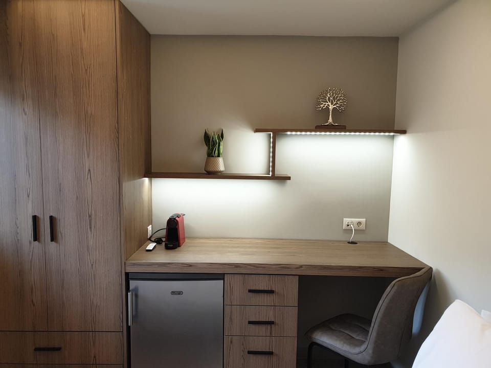 Kitchen or kitchenette, wardrobe