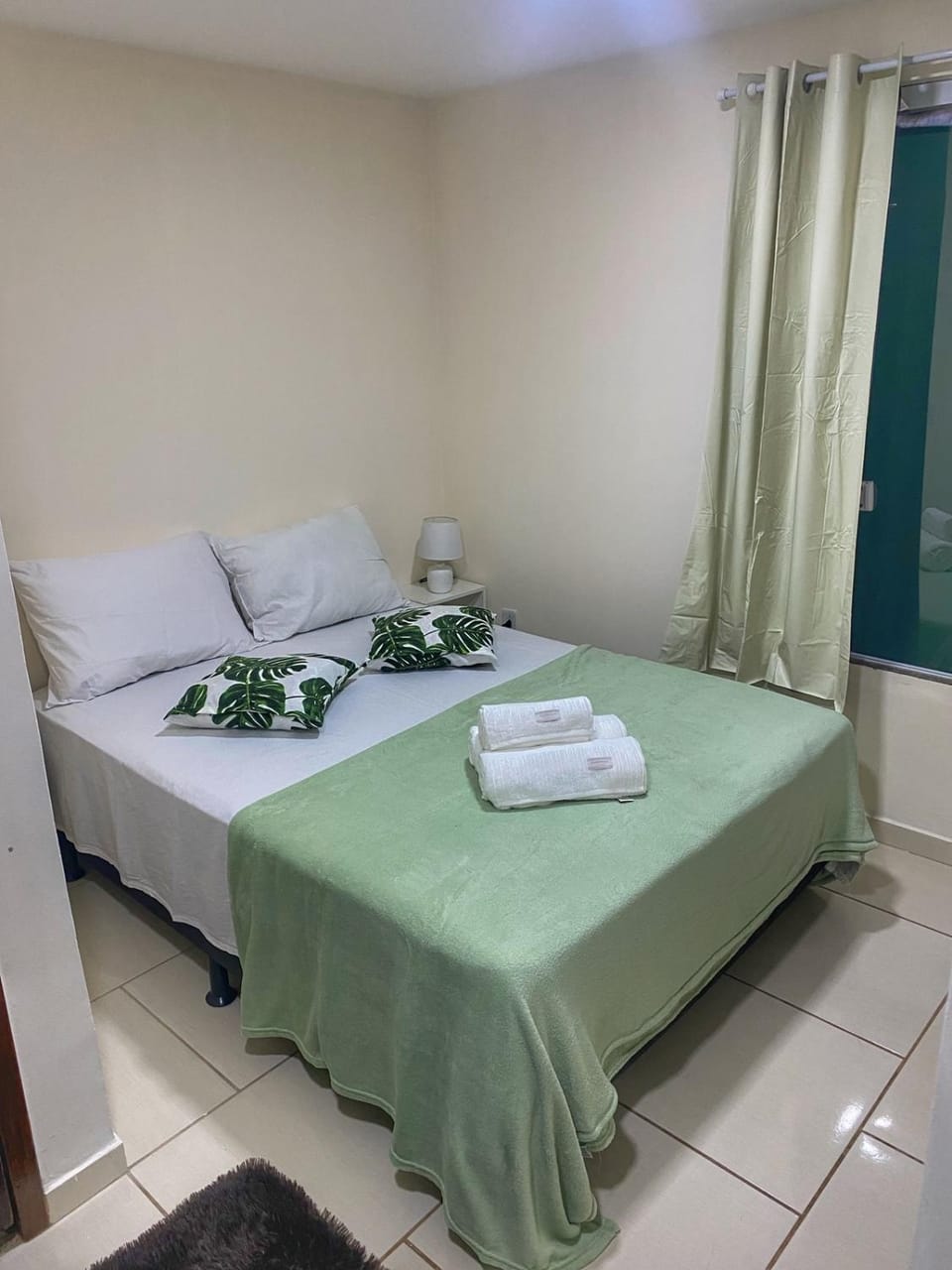 Photo of the whole room, Bedroom, towels