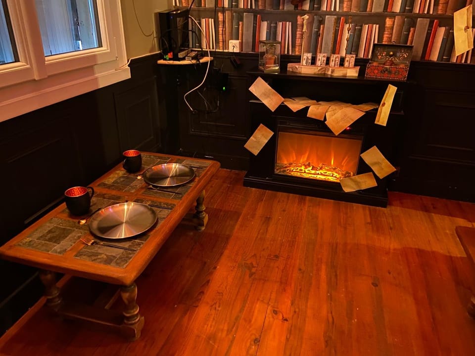 Living room, Seating area