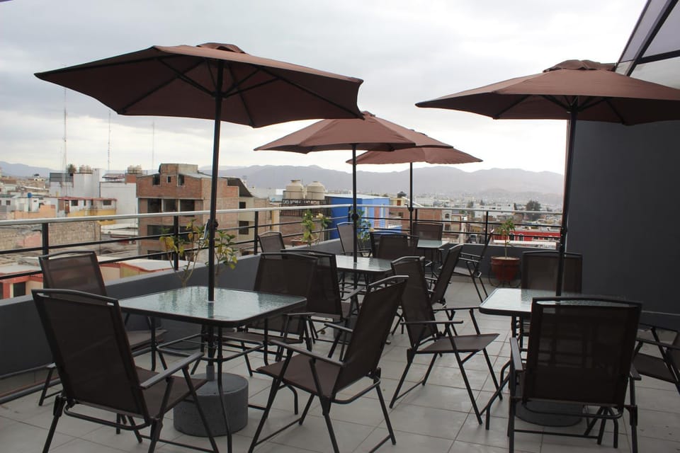 Communal lounge/ TV room, Balcony/Terrace, City view