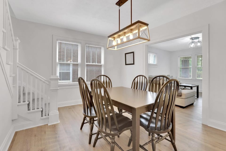 Housepitality- The 614 Peaceful Escape - Old Town House in Ohio