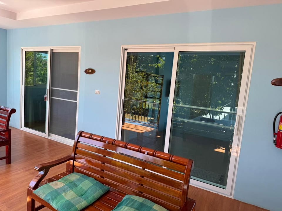 Twocans Homestay KohMak - SHA Bed and Breakfast in Trat Changwat