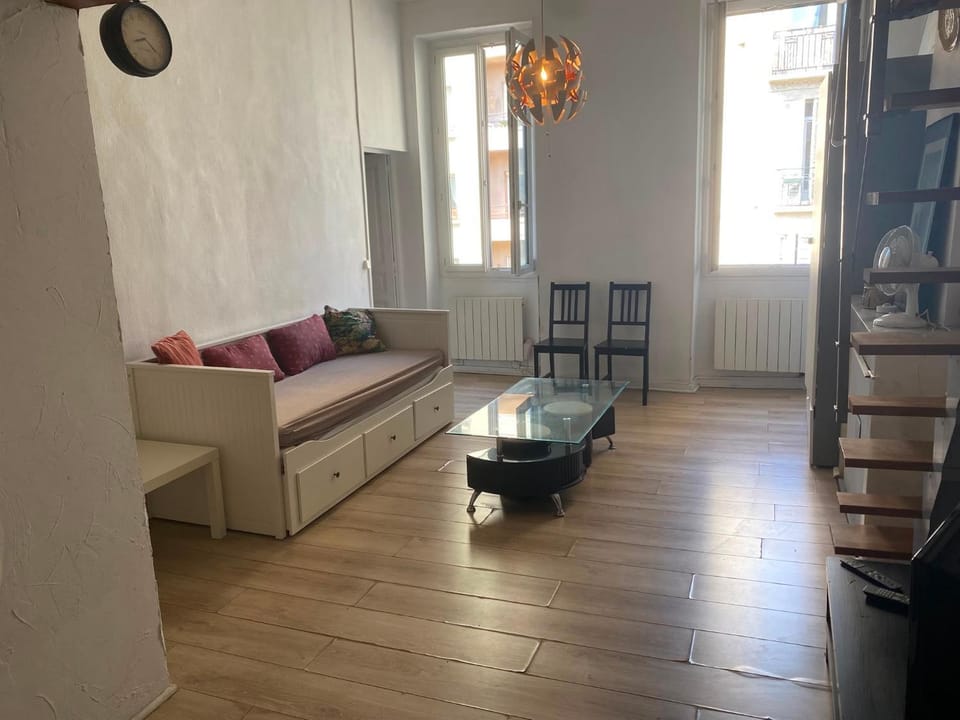 FLC, loft atypique CAMAS HYPER-CENTRE Apartment in Marseille