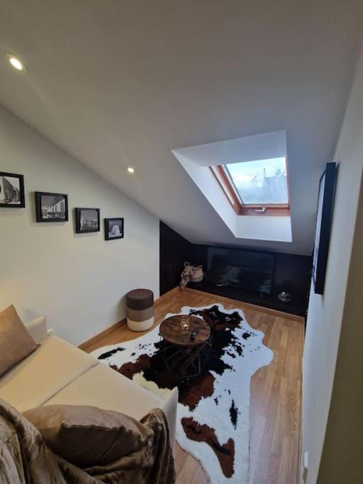 614A Coqueto ático by R2R Consulting Apartment in Oviedo