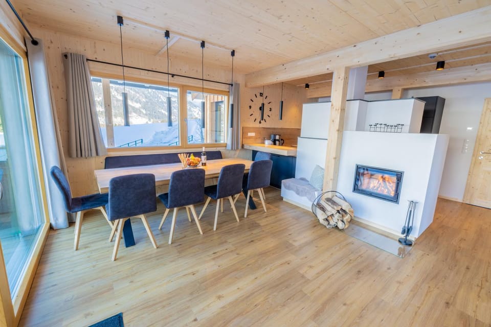 Kitchen or kitchenette, Dining area, Food, pet friendly, kitchen