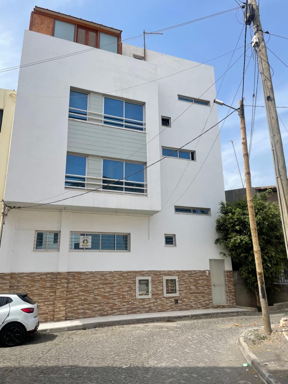 Property building, Facade/entrance