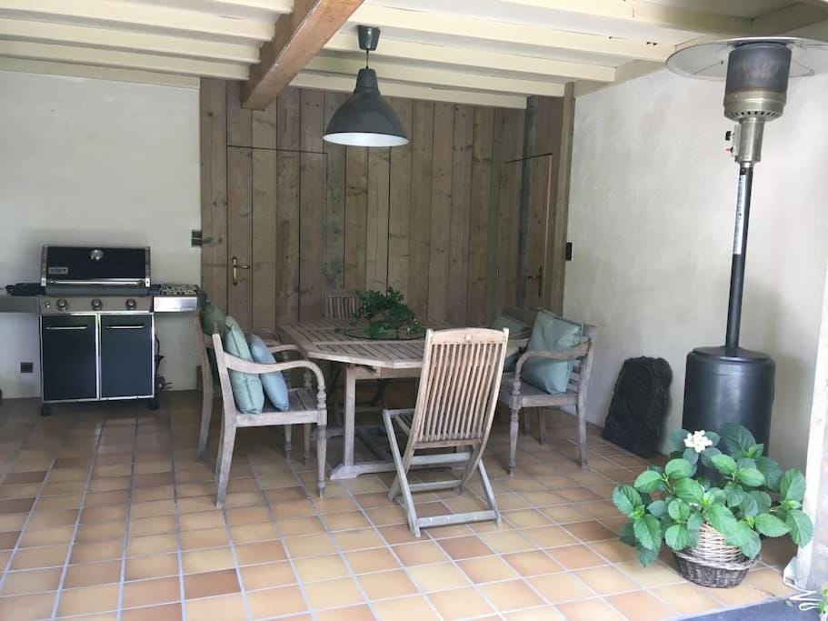 Woning 'Chez Marley' in Maasmechelen House in Limburg (province)