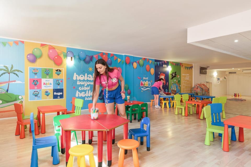 Kids's club, children