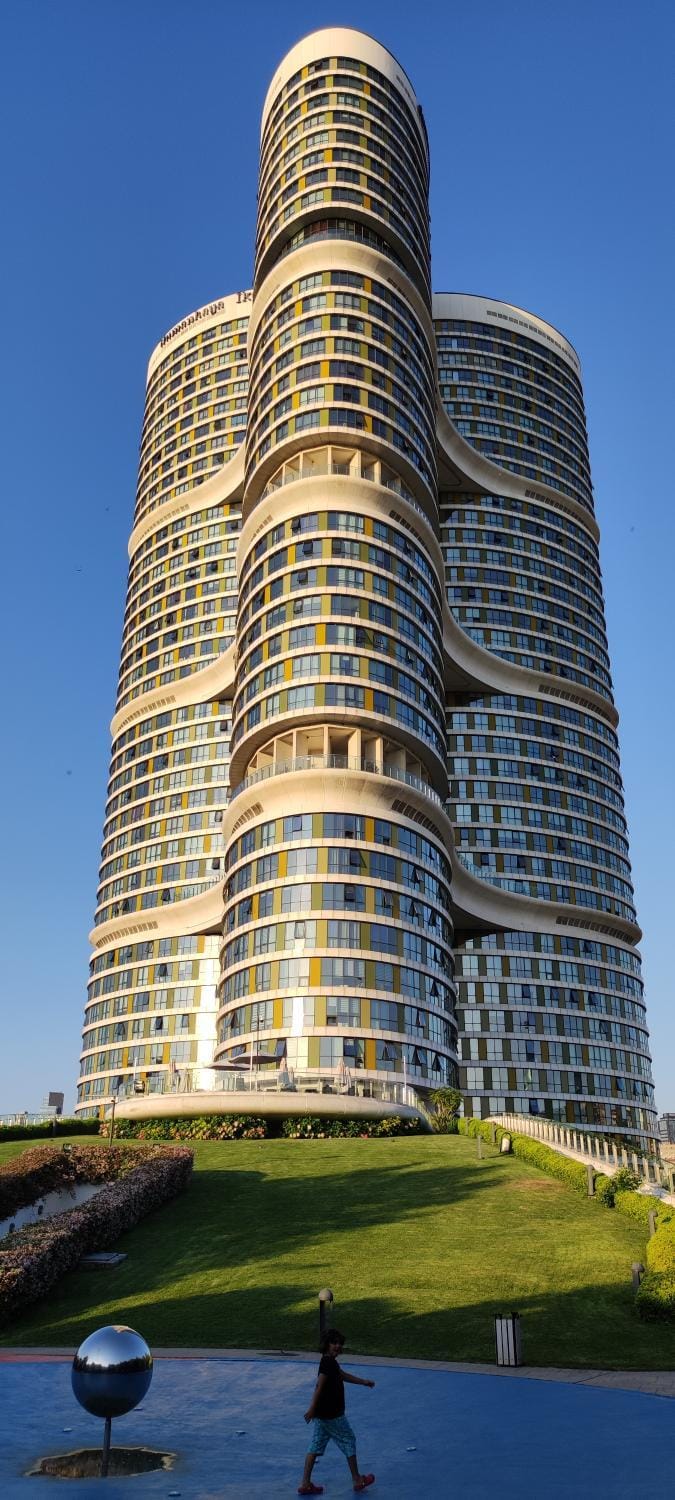 Property building, Day