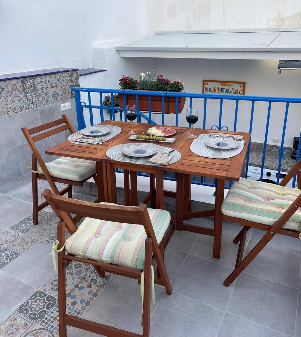Balcony/Terrace, Balcony/Terrace, Dining area