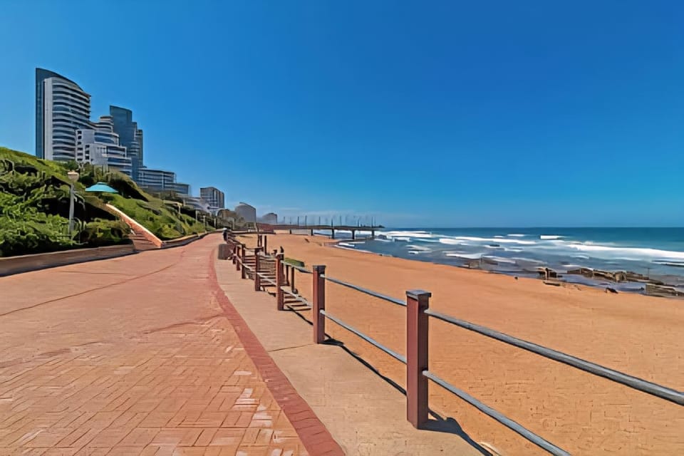 Umhlanga Luxury Promenade Suite at Oceans Apartments in Radisson Blu Tower Apartment in Umhlanga