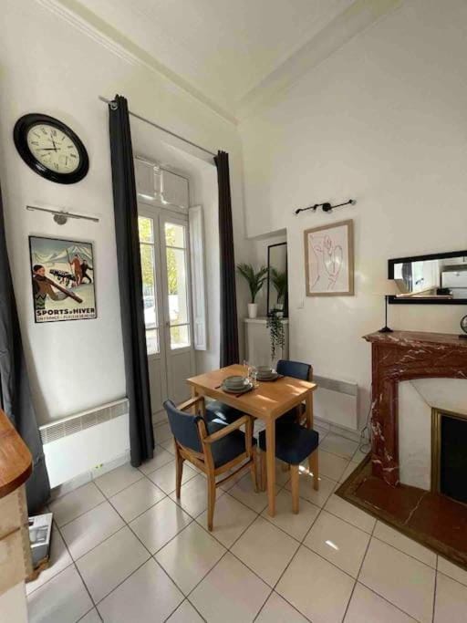 Studio la maison dorée à luchon Apartment in Catalonia