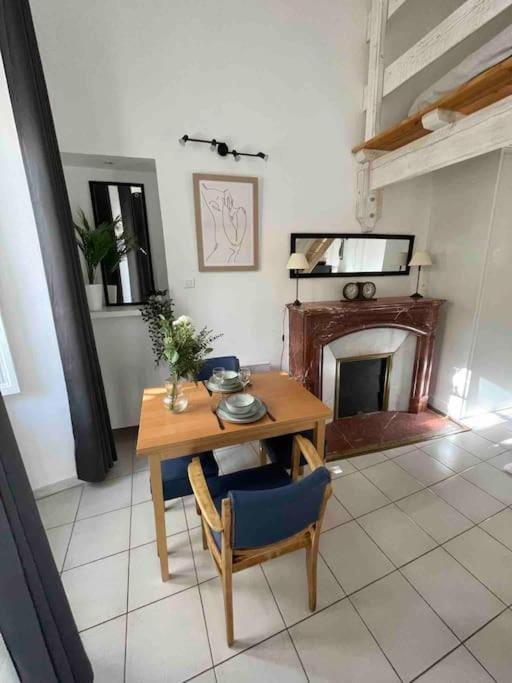 Studio la maison dorée à luchon Apartment in Catalonia