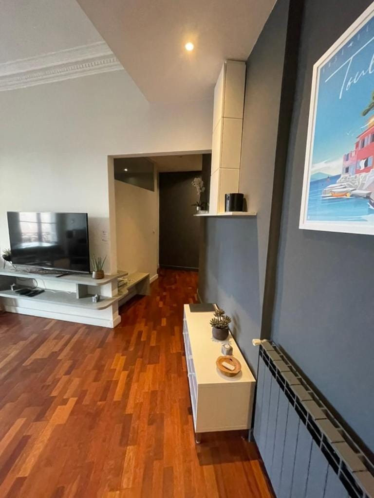 La Perle de Toulon, grand appartement tout confort, idéalement situé Apartment in Toulon