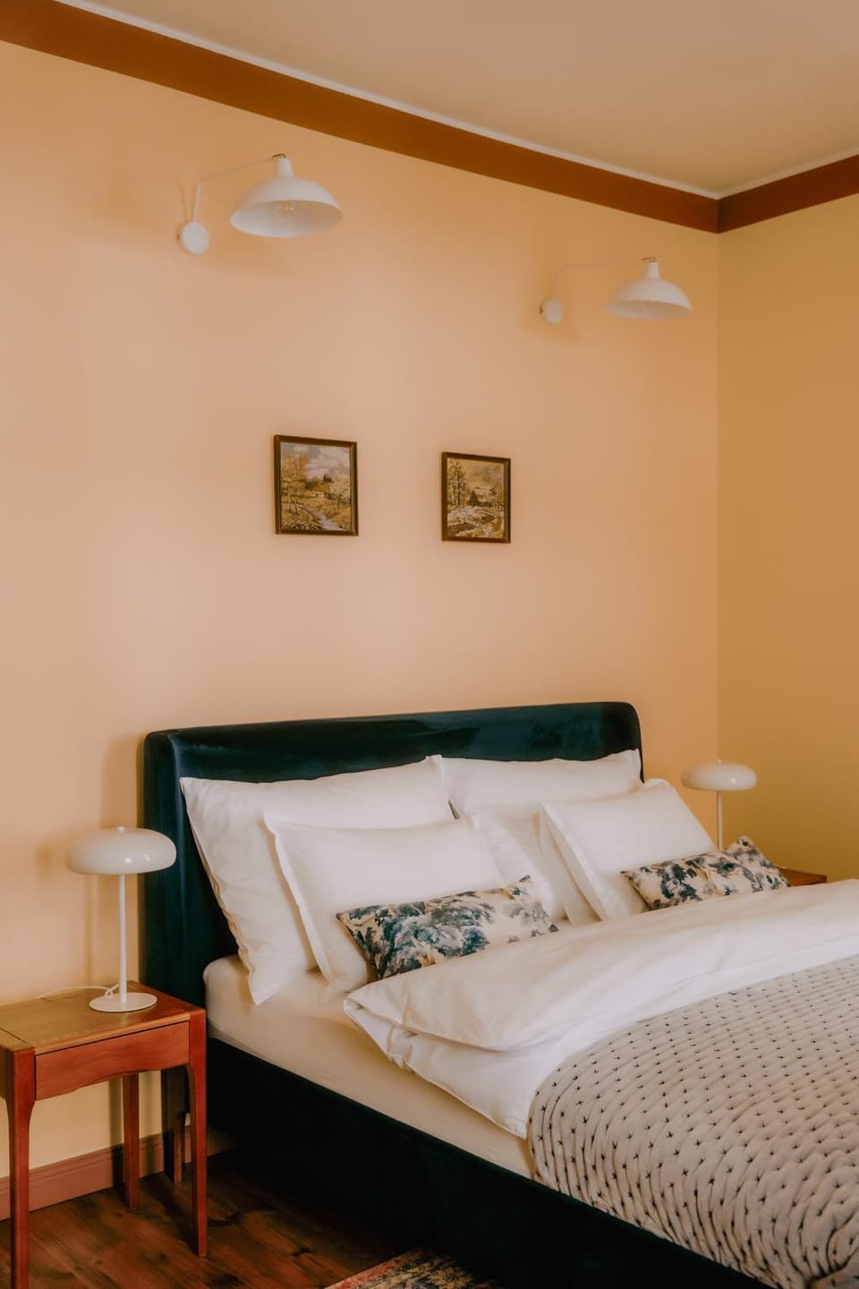 Bed, Decorative detail, Bedroom, heating, internet, air conditioner