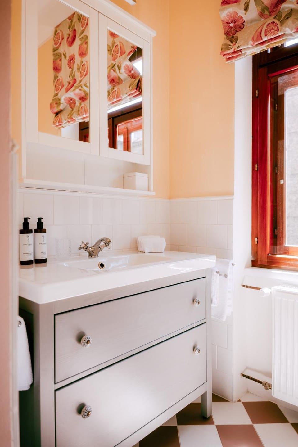 Shower, Toilet, Bathroom, hair dryier, towels