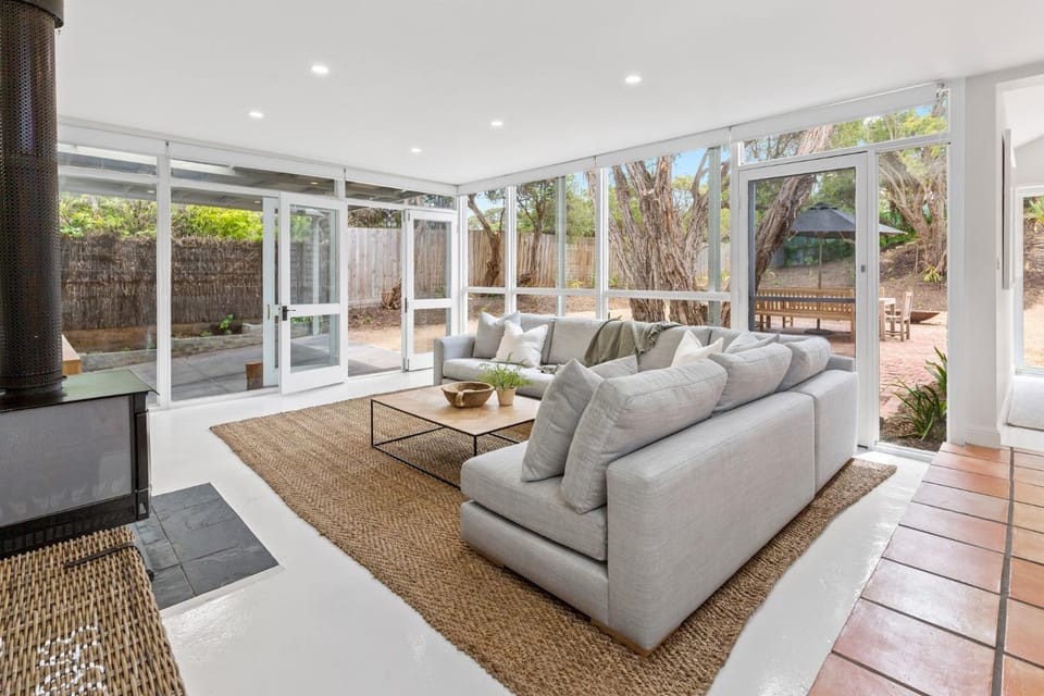 View (from property/room), Living room, Seating area, Garden view