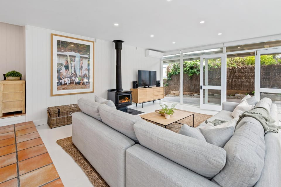 Living room, Seating area, flat iron