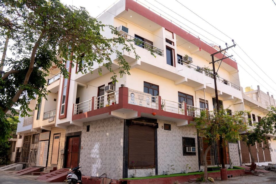 Property building, Street view