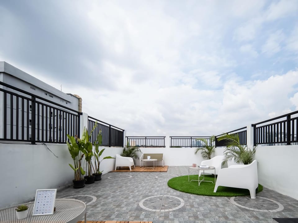 Property building, Balcony/Terrace