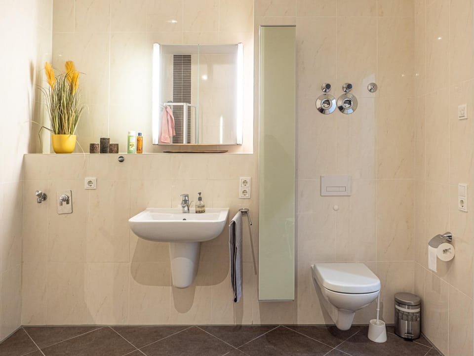 Toilet, Bathroom