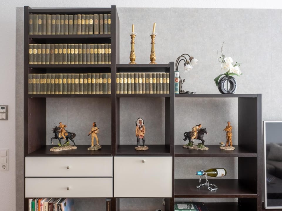 Library, Living room, hair dresser