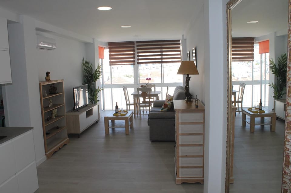 TV and multimedia, Dining area