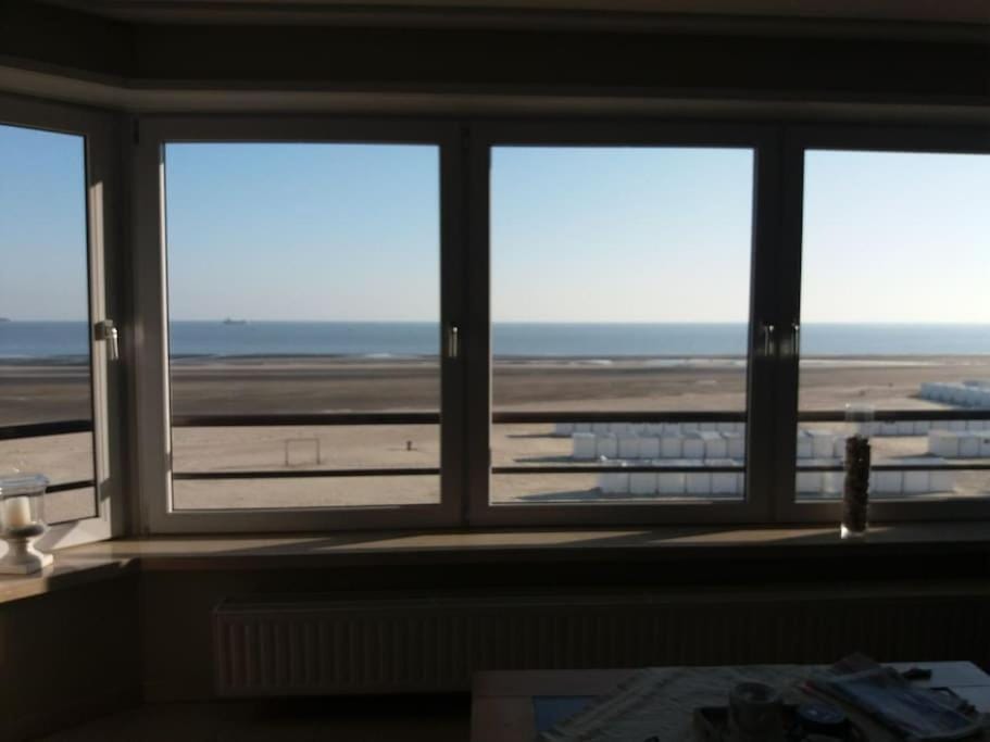 Appartement zeedijk Heist met garage Apartment in Knokke-Heist