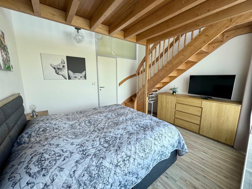 Bed, Bedroom, wardrobe