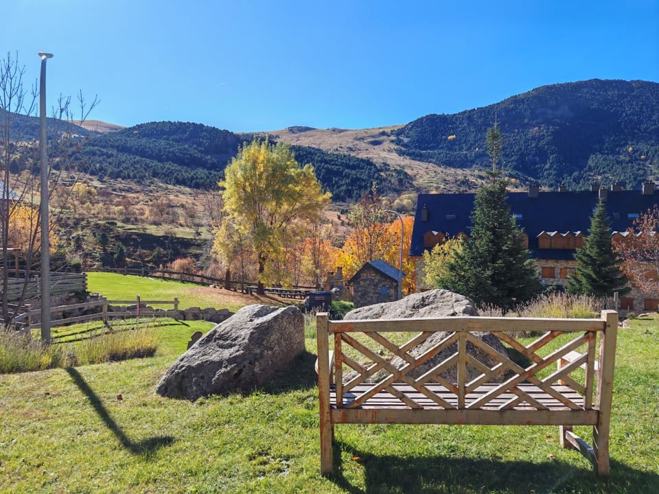 Madera y espacio, tu dúplex funcional para famílias - Muntanyó 2 Apartment in Pla de l'Ermita