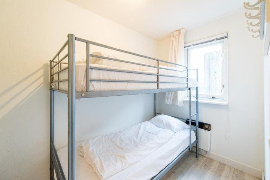 Bed, Bedroom, bunk bed