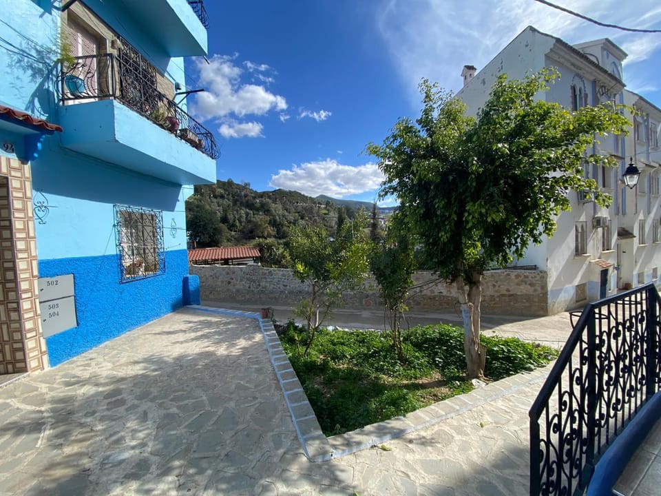 Neighbourhood, Natural landscape, Mountain view