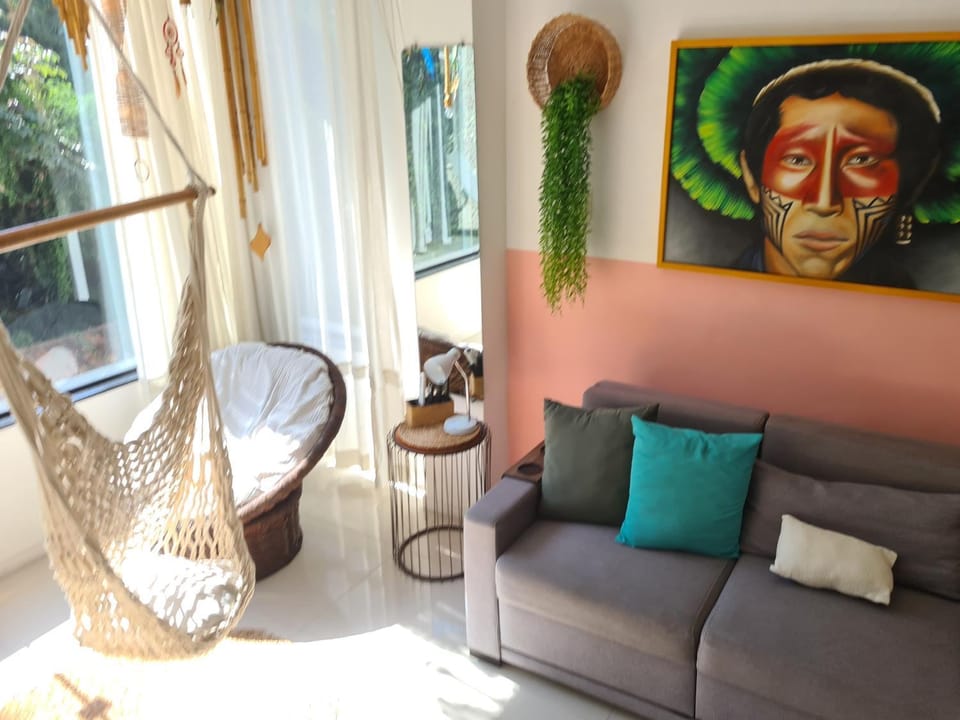 Living room, Decorative detail, Seating area