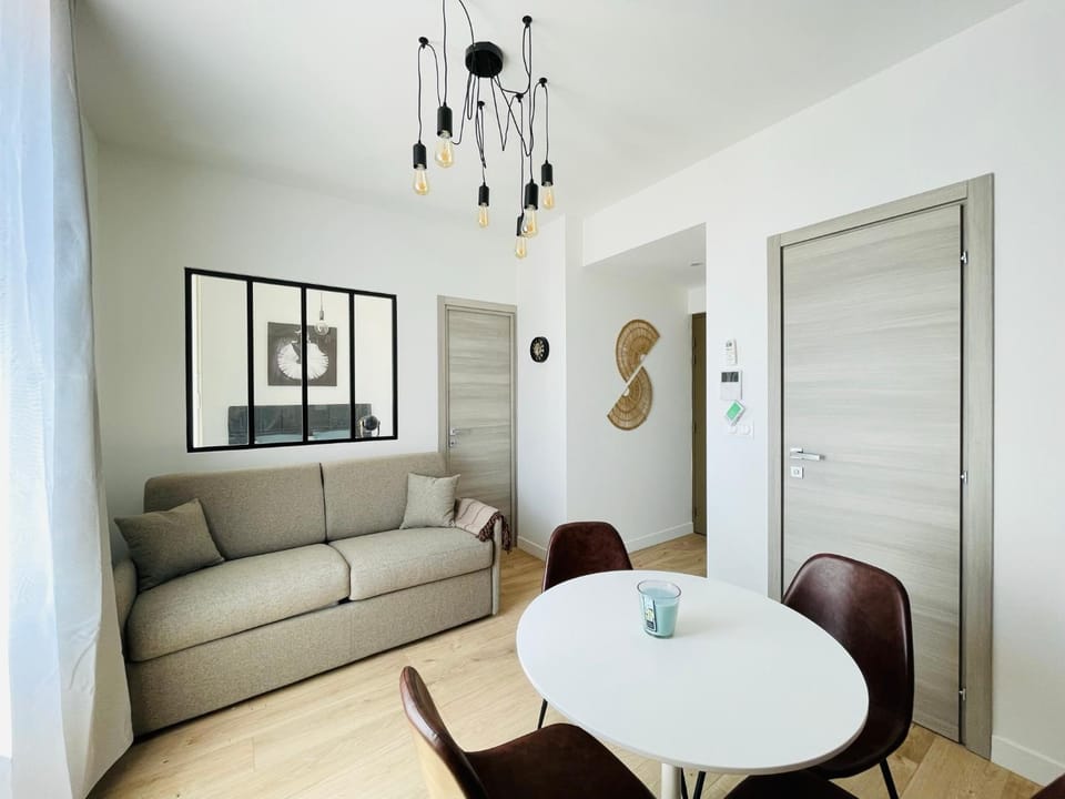 Deux pièces Neuf TURCKHEIM TUR201 Apartment in Cannes