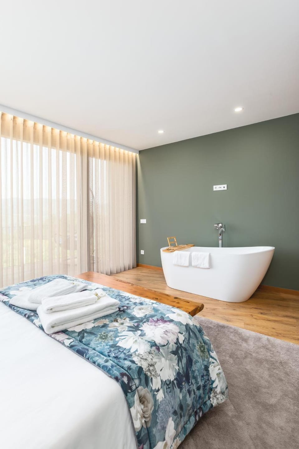 Bathroom, Living room