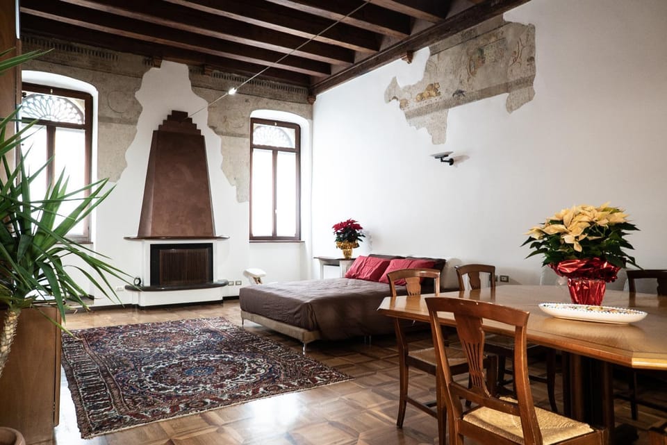 TV and multimedia, Living room, Bedroom