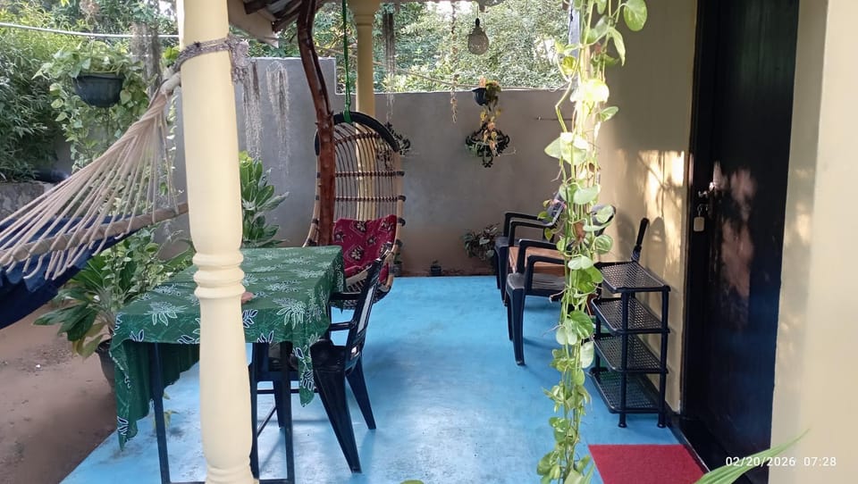 Quiet Place villa with kitchen Bed and Breakfast in Tangalle
