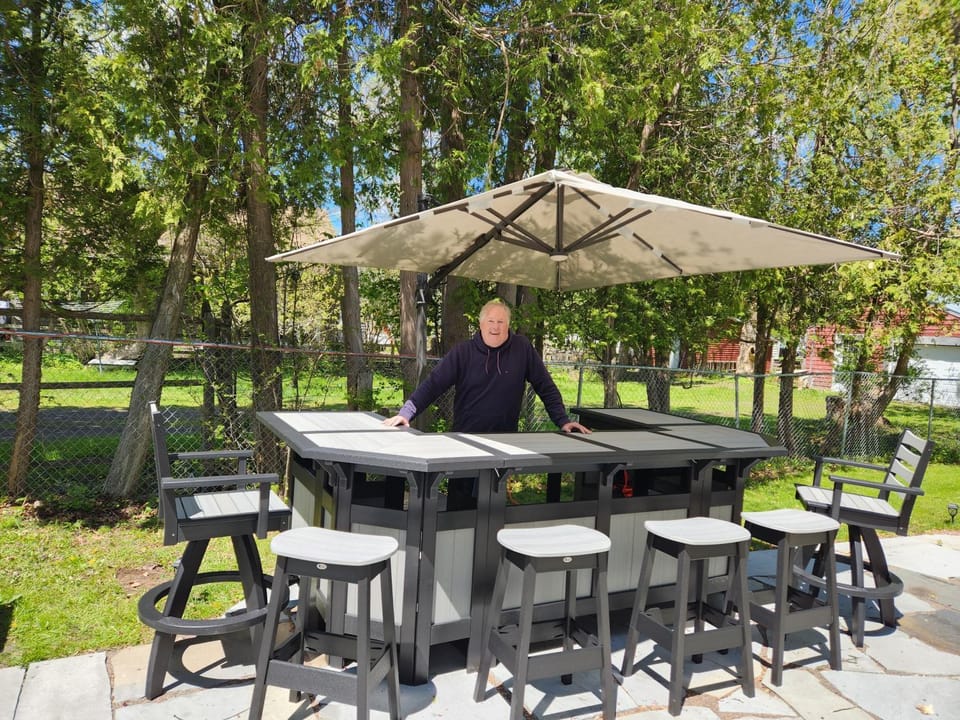 Patio, Dining area