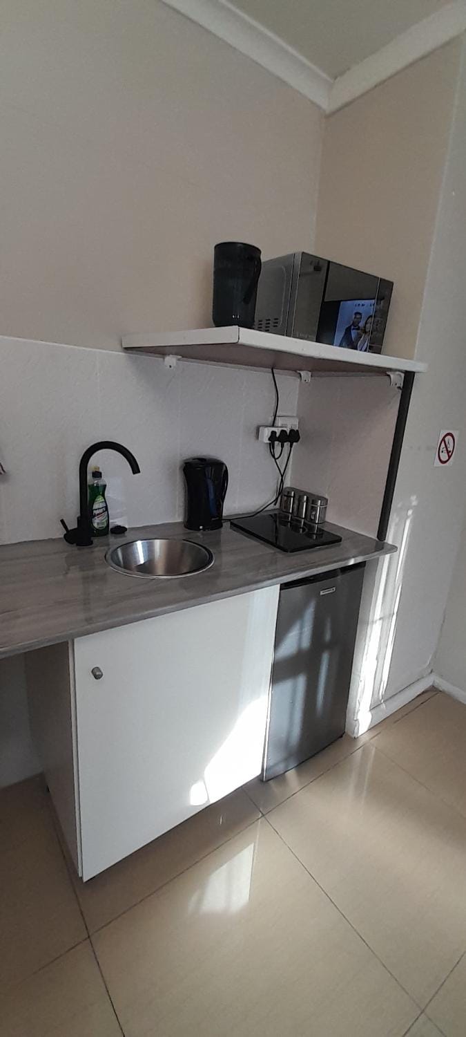 Naliya Guest house Bed and Breakfast in Cape Town