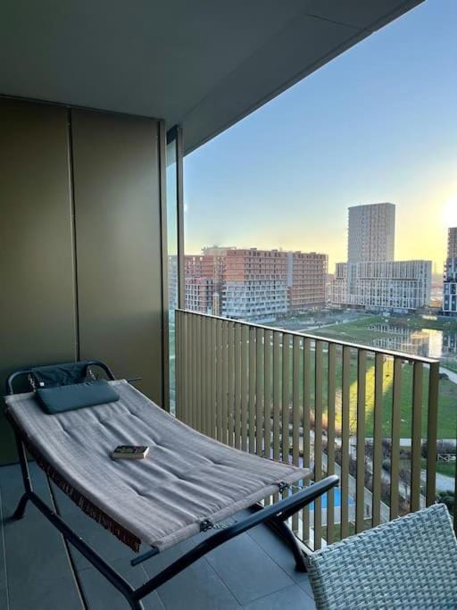 View (from property/room), Balcony/Terrace, sunbed
