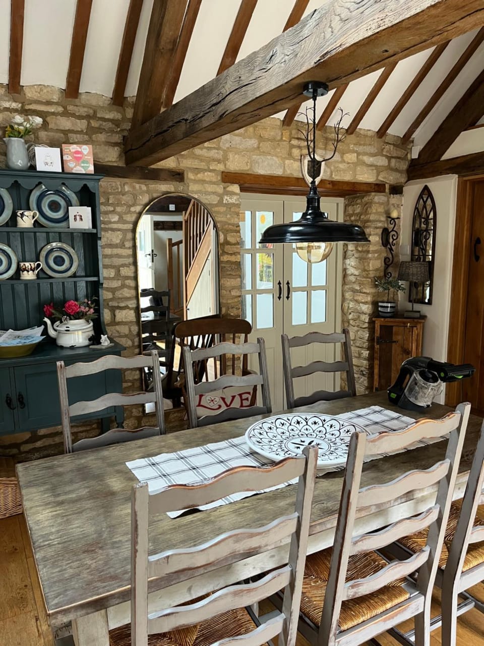 3 BEDROOM 5* BARN CONVERSION COTSWOLDS House in West Oxfordshire District