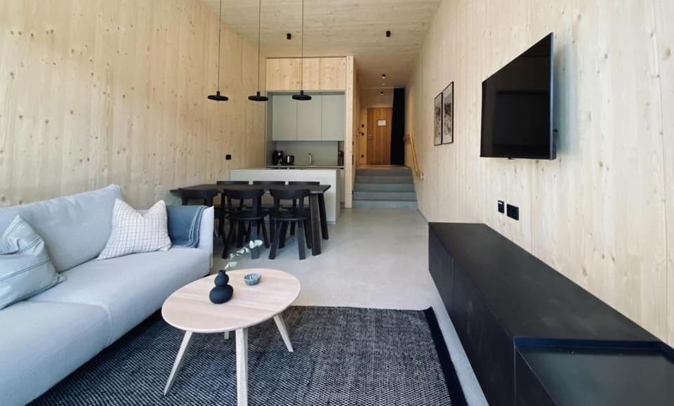 Kitchen or kitchenette, Living room