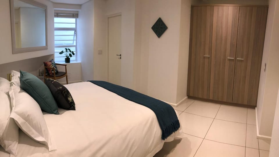 Bedroom, storage