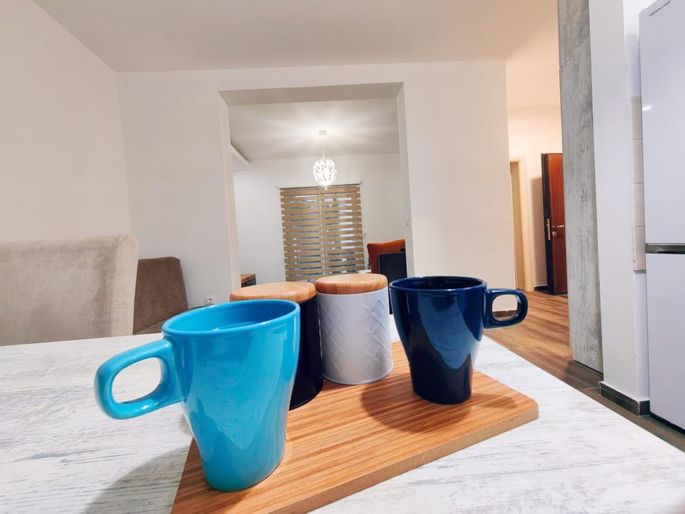 Coffee/tea facilities, Kitchen or kitchenette, Photo of the whole room, Dining area