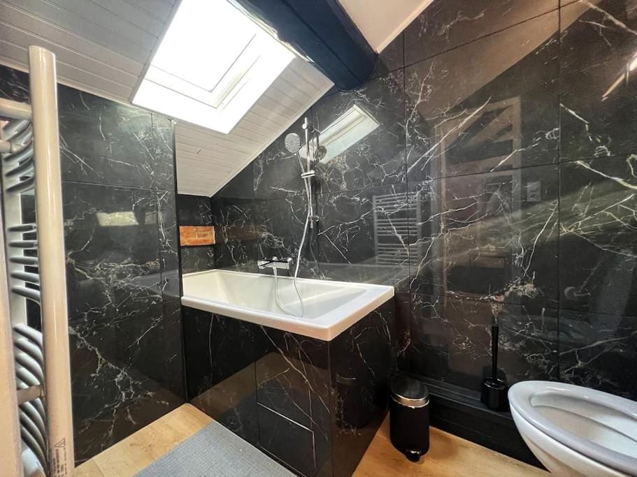 Toilet, Bathroom, Bath