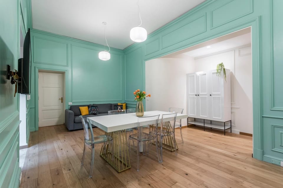 Communal lounge/ TV room, Lounge or bar