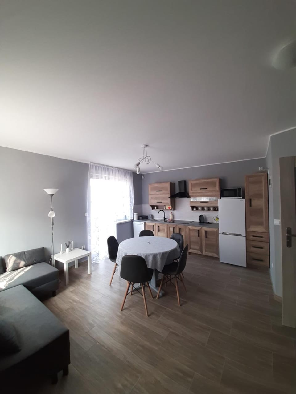 Kitchen or kitchenette, Living room, Seating area, minibar, stove